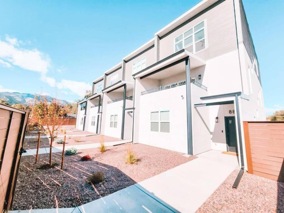 Holiday home Broadmoor Mtn Retreat Pet Friendly Townhouse